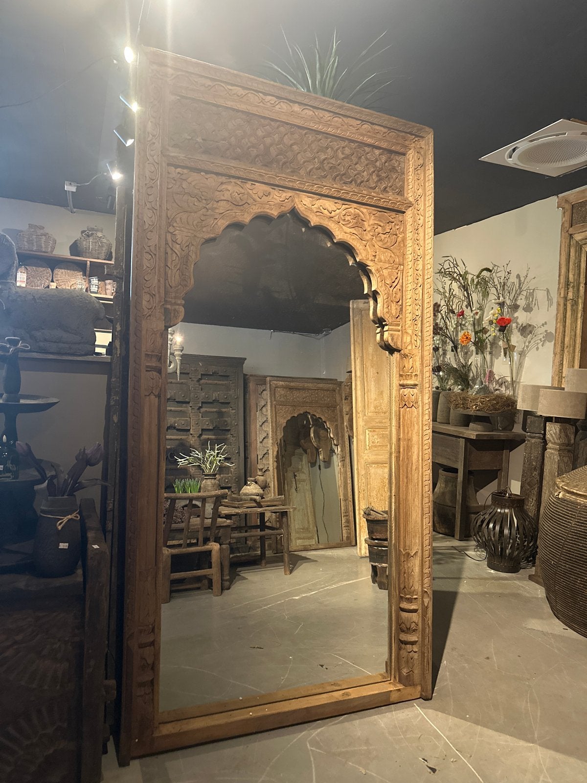 Stoere Robuuste XXL Spiegel Houten Poort uit India 110.5x213, Ophalen