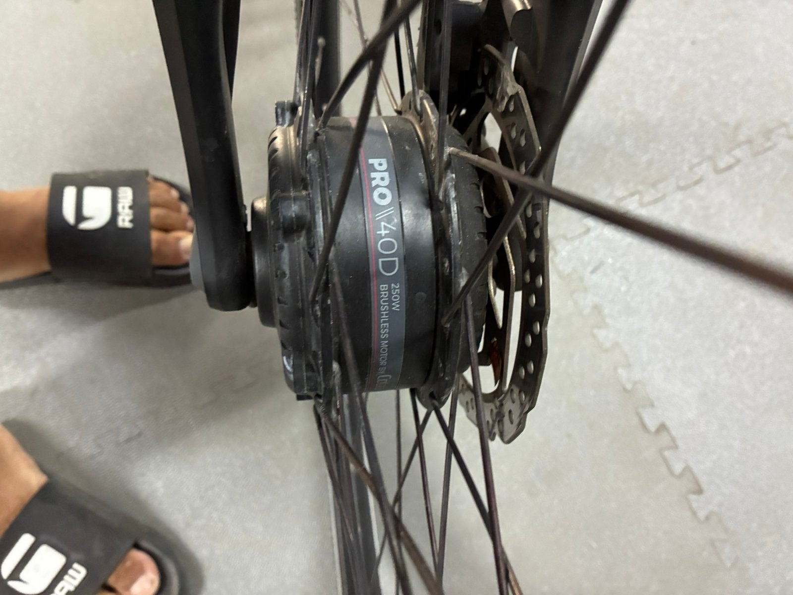 Stella livorno voorwiel motor pro 40d cobra 6 pins, Fietsen en Brommers, Ophalen of Verzenden, Zo goed als nieuw