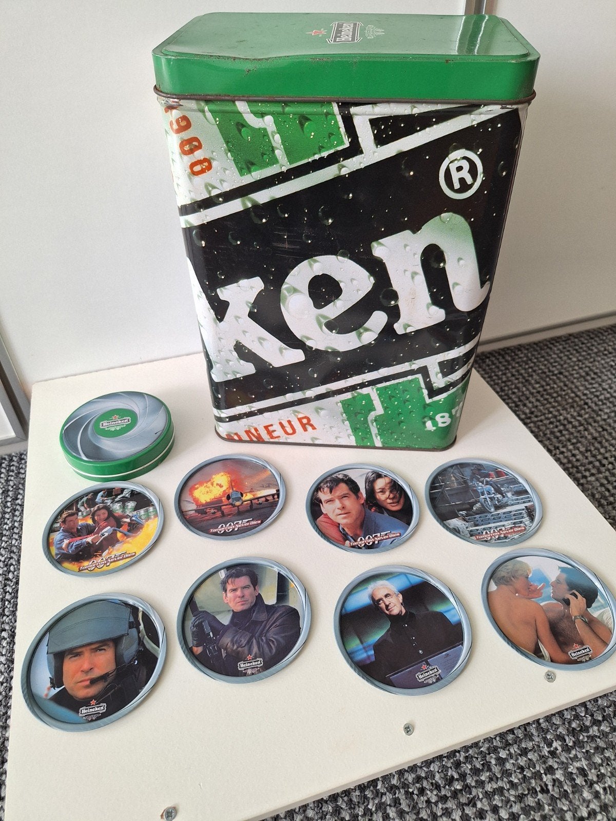 Heineken Bierblik  en Heineken Onderzetters, Ophalen of Verzenden