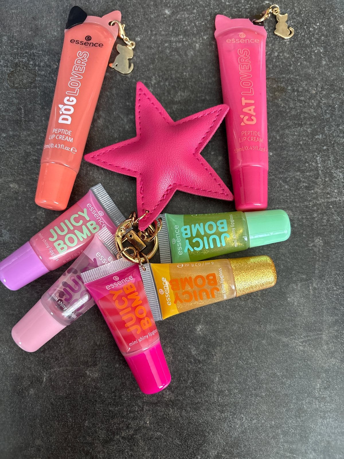 Essence juicy bomb mini &Dog Lovers, Cat Lovers & Juicy Bomb, Sieraden, Tassen en Uiterlijk, Verzenden, Nieuw, Make-up, Overige kleuren