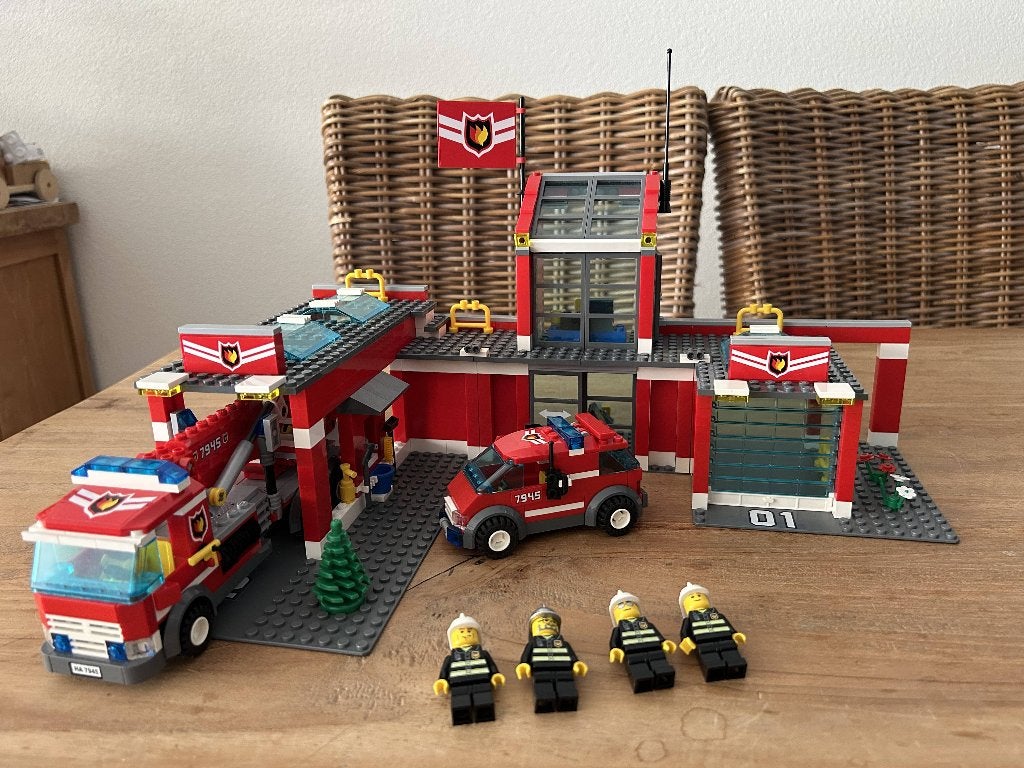 Lego City 7945 Brandweerkazerne, Compleet, City, Lego, Ophalen of Verzenden