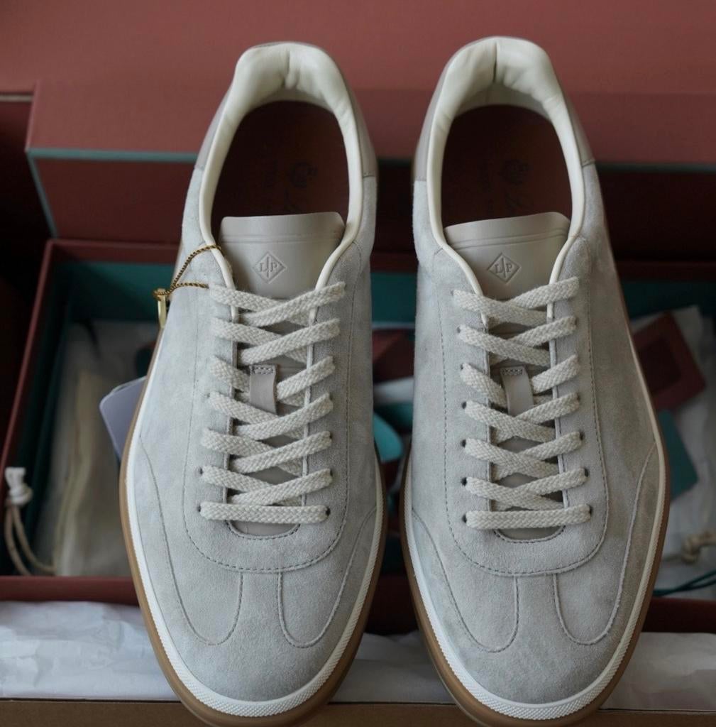 Loro Piana Tennis Walk Sneakers - Luxe Suède Schoenen, Ophalen of Verzenden, Zo goed als nieuw, Overige kleuren, Sneakers of Gympen