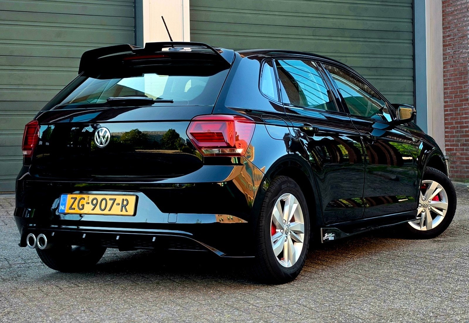 Volkswagen Polo 1.0 TSI  2019 Zwart, Voorwielaandrijving, 40 €/maand, Zwart, 4 cilinders