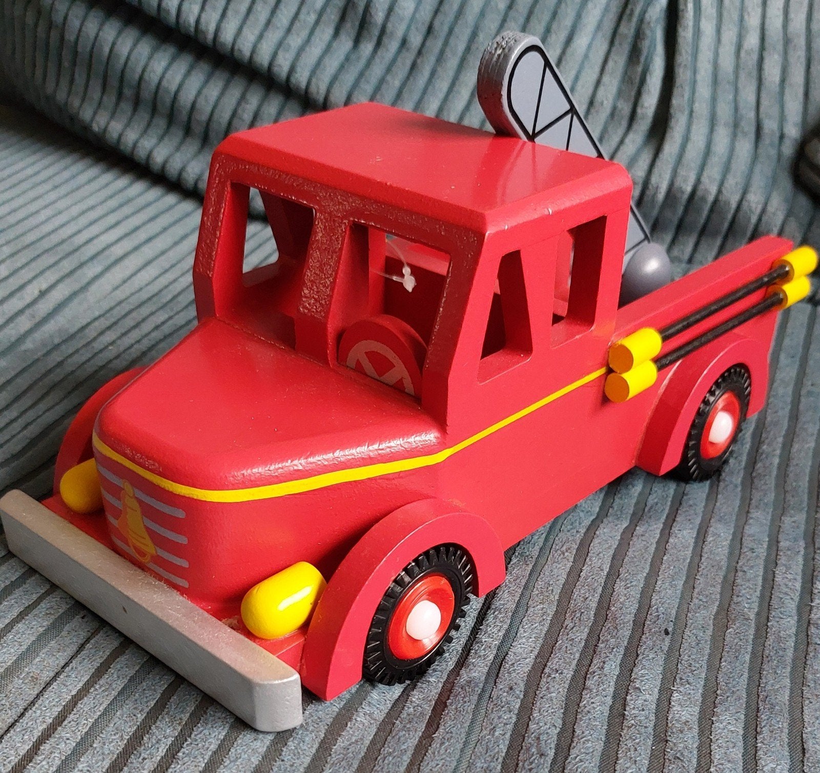 Nieuwe houten brandweerauto - Ongebruikt speelgoed, Ophalen of Verzenden, Nieuw, Overige typen