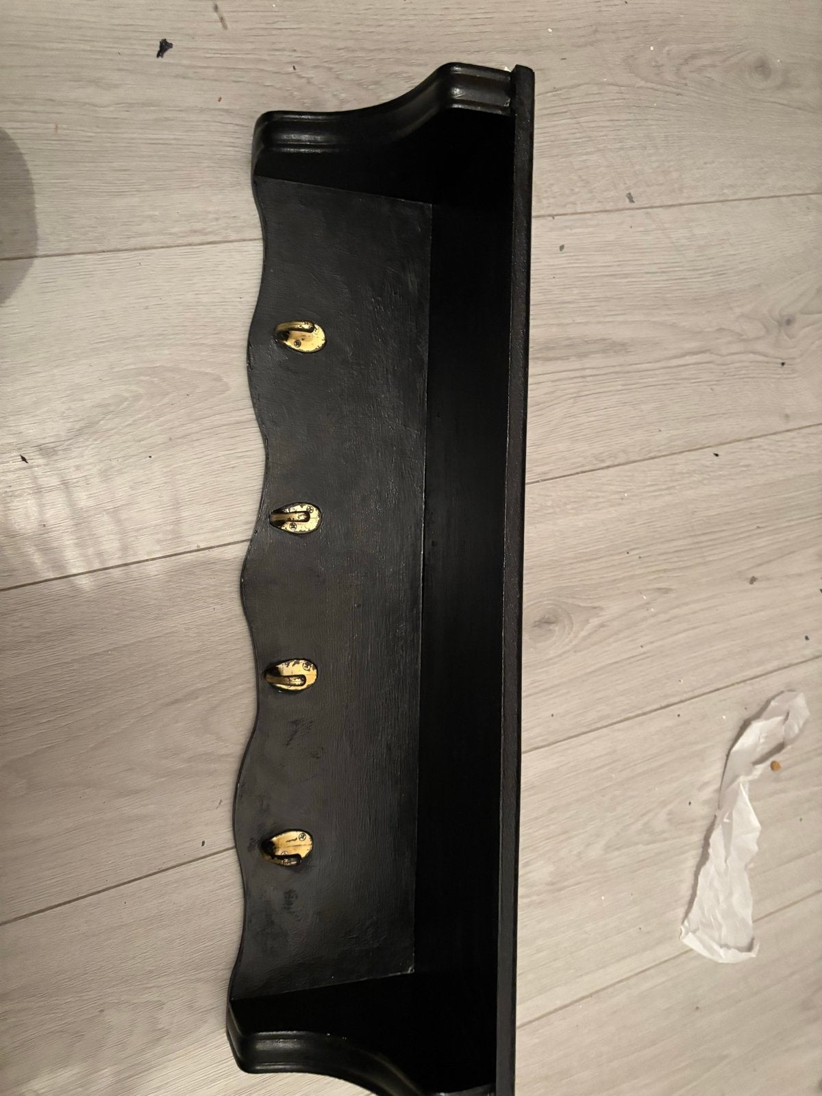 Zwarte wandkapstok met gouden haken, Wandkapstok, Gebruikt, Ophalen of Verzenden, Minder dan 100 cm