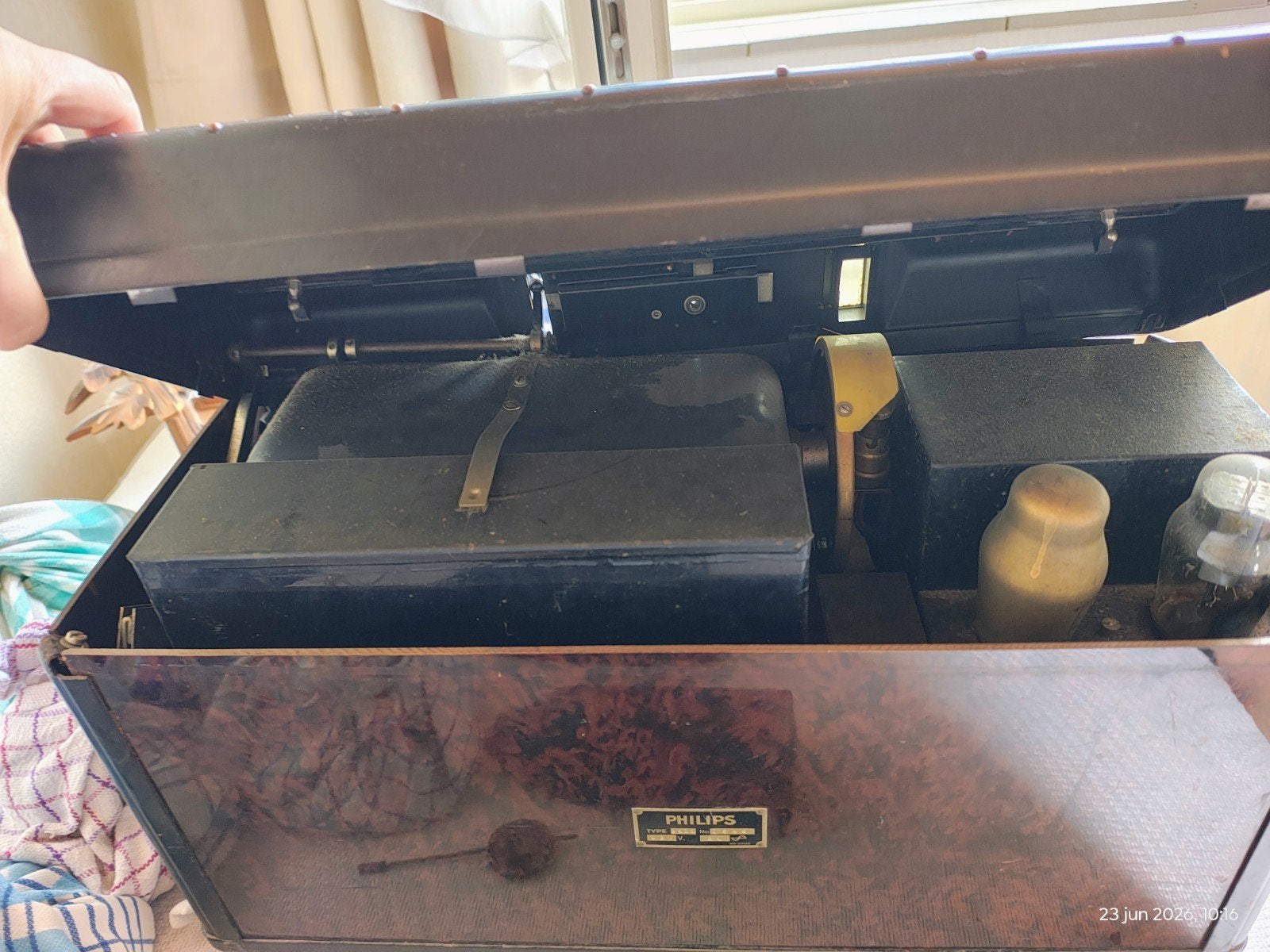 oude Philips radio, Ophalen