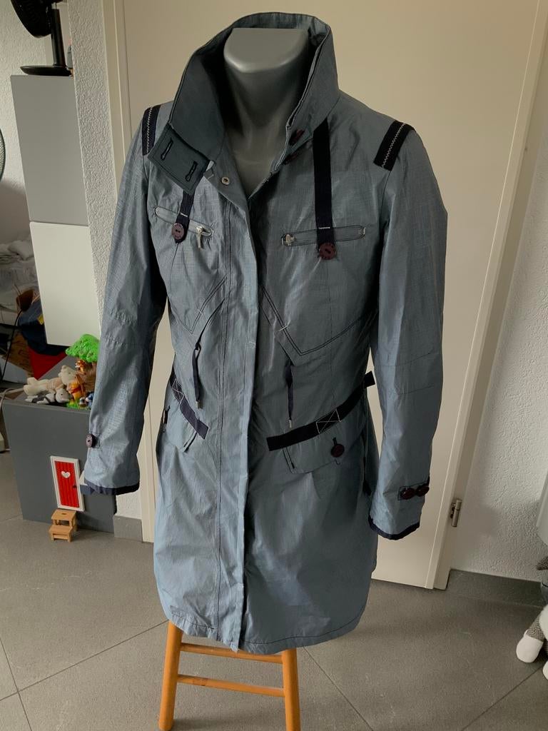 Aparte dames jas. Mt. 36., Kleding | Dames, Ophalen of Verzenden, Zo goed als nieuw, Maat 36 (S), Blauw