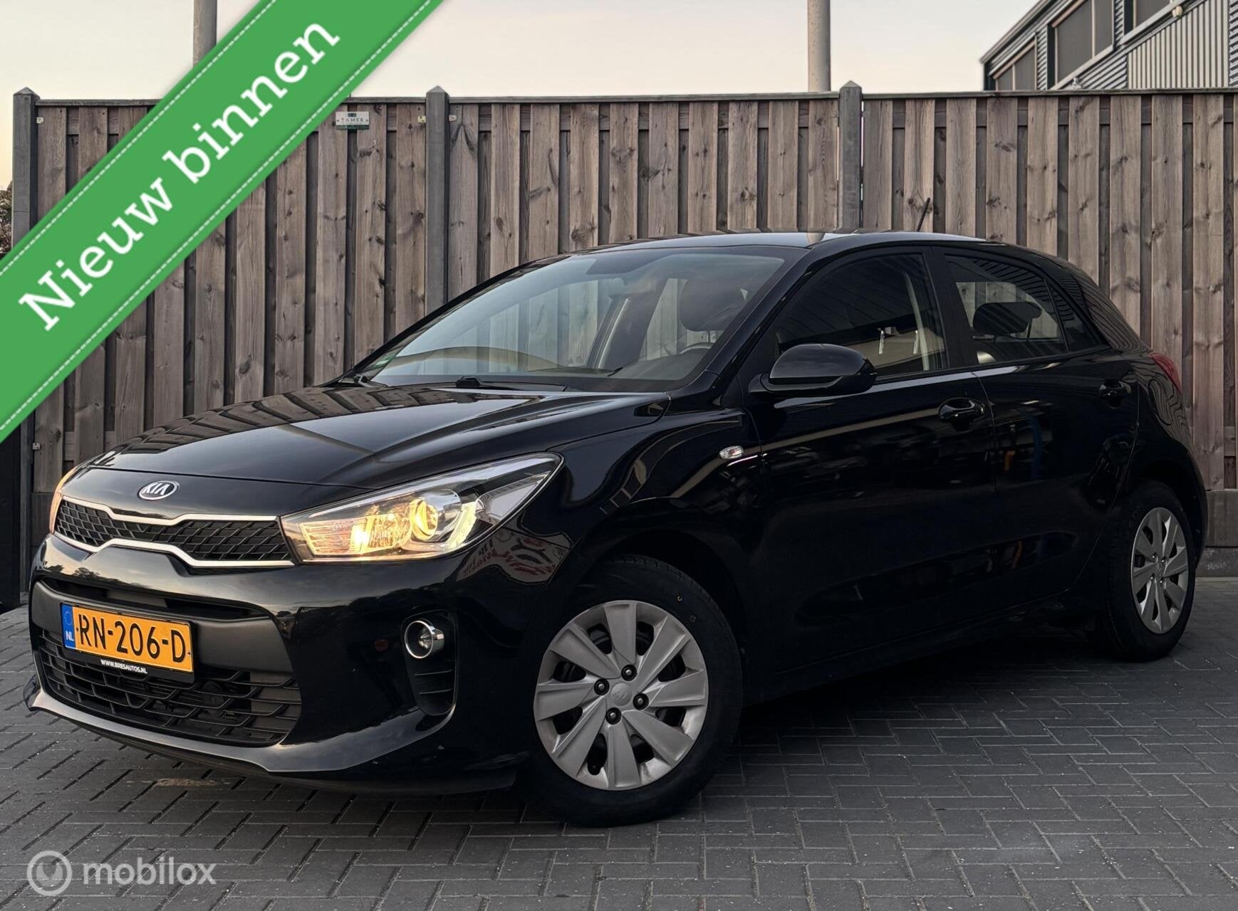 Kia Rio 1.0 TGDI ComfortPlusLine Navigator/ CARPLAY/CRUISE, Auto's, Voorwielaandrijving, Gebruikt, Euro 6, 1055 kg