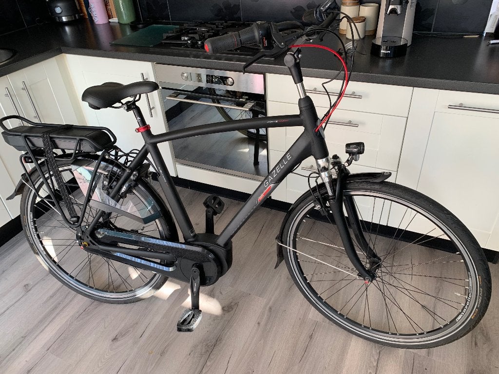 Gazelle Vento C7 Bosch middenmotor frame 57 cm NIEUWSTAAT!, Fietsen en Brommers, Ophalen, Zo goed als nieuw, 50 km per accu of meer