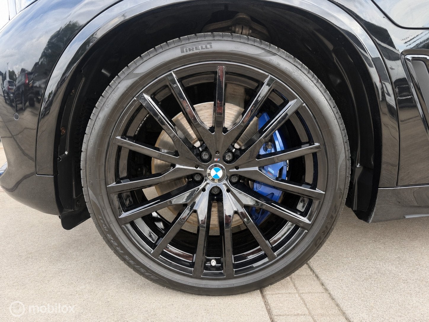 Foto 18 van BMW X5 xDrive45e M-SPORT ACC/SKYLOUNGE/4WD STURING
