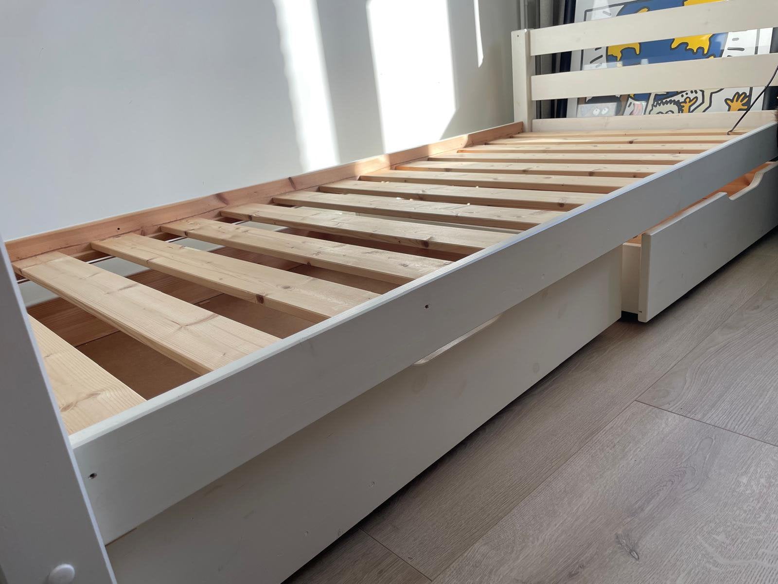 Mooie grenen eenpersoonsbedden!, Ophalen, 90 cm, Eenpersoons, Wit