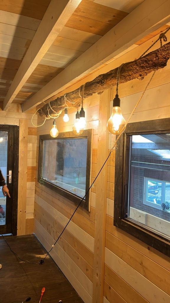 Rustieke houten balk verlichting., Ophalen of Verzenden, Nieuw, Hout, Rustiek, Industrieel, Landelijk