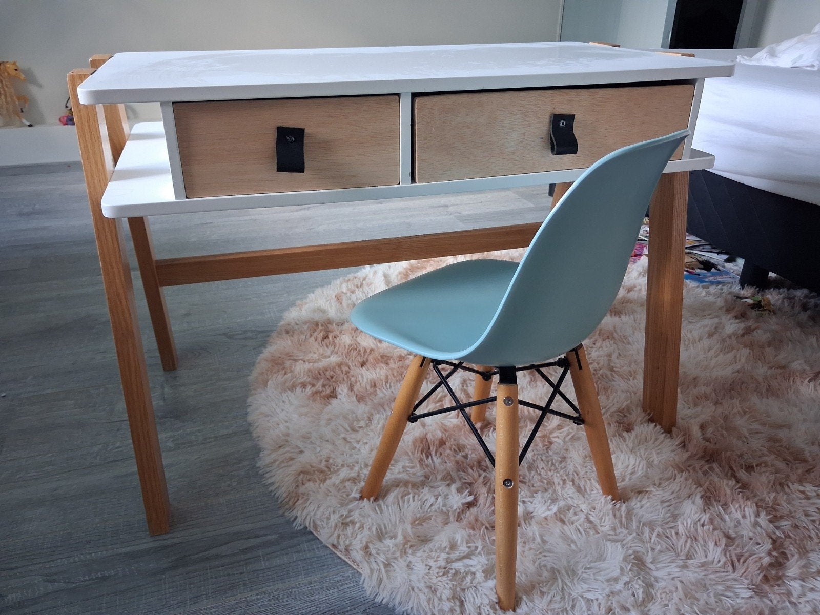 Kinderbureau met stoeltje, Ophalen, Gebruikt, 51 cm, Kinderbureau