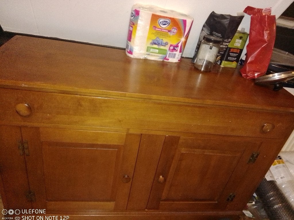 Wooden Cabinet, Ophalen