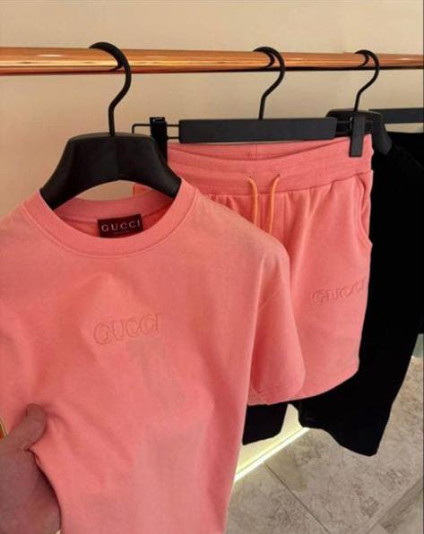 Luxe Designer Kleding Sets - Diverse Merken en Maten, Verzenden, Nieuw, Overige maten