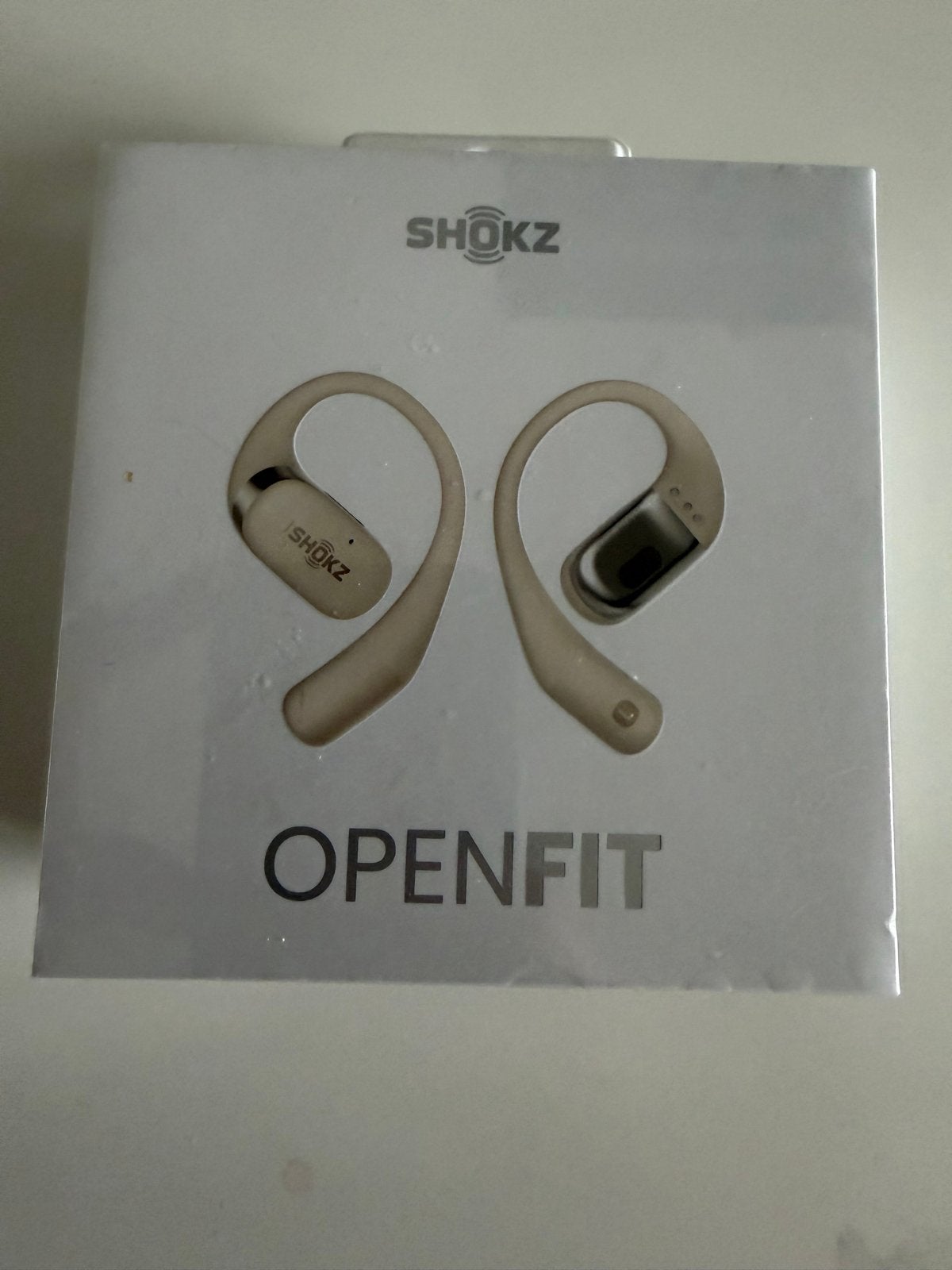 Shokz Openfit Open-Ear Draadloze Oordopjes Beige, Audio, Tv en Foto, Bluetooth, Nieuw, Open-ear, Shokz