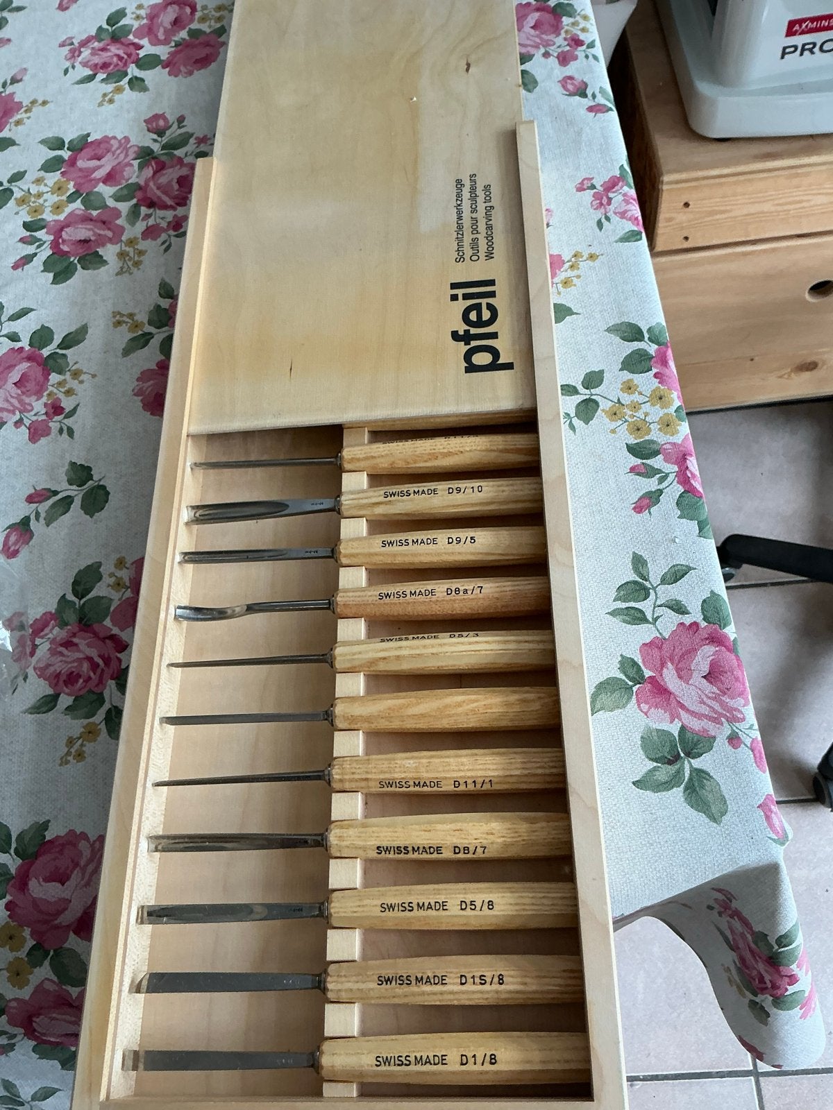 Pfeil Compact gutsen set 18-delig in houten kist, Ophalen, Nieuw, Beitel, Overige merken