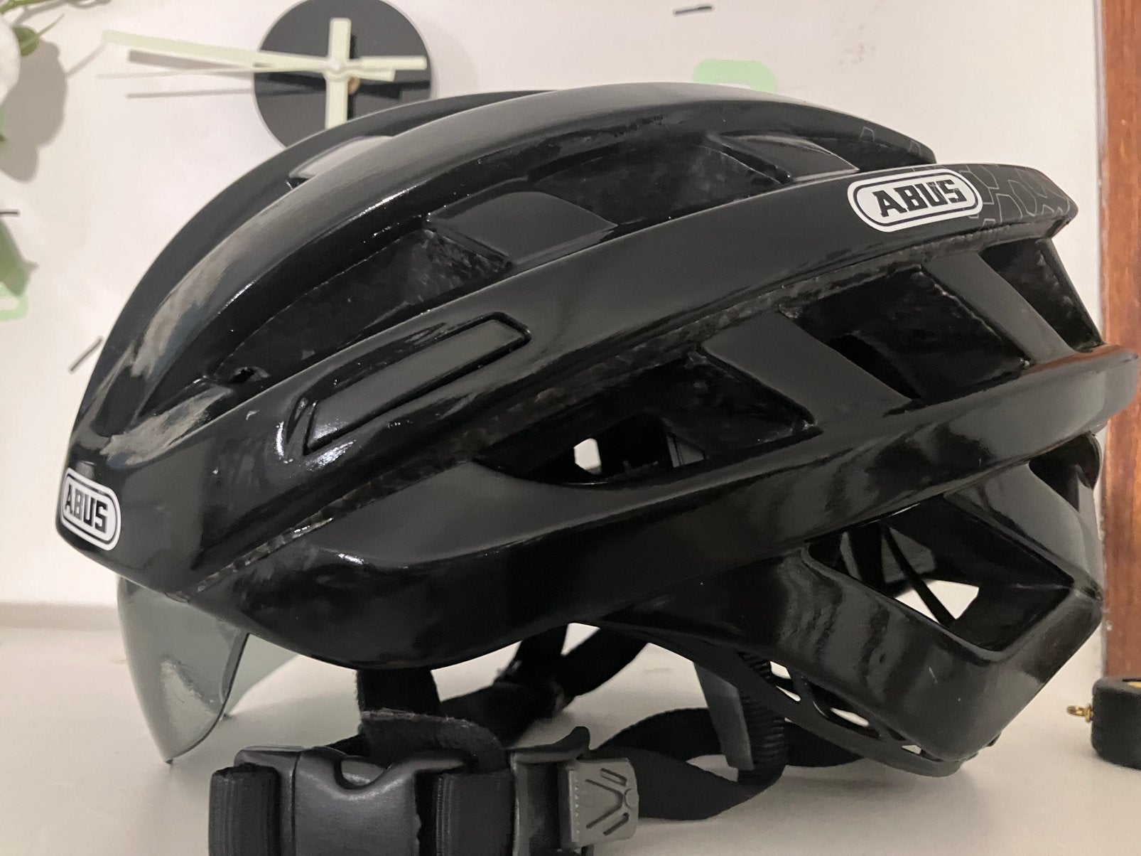 ABUS IN-VIZZ ASCENT RACE FIETSHELM ZWART, Fietsen en Brommers, Fietsaccessoires | Fietshelmen, Ophalen of Verzenden, Zo goed als nieuw