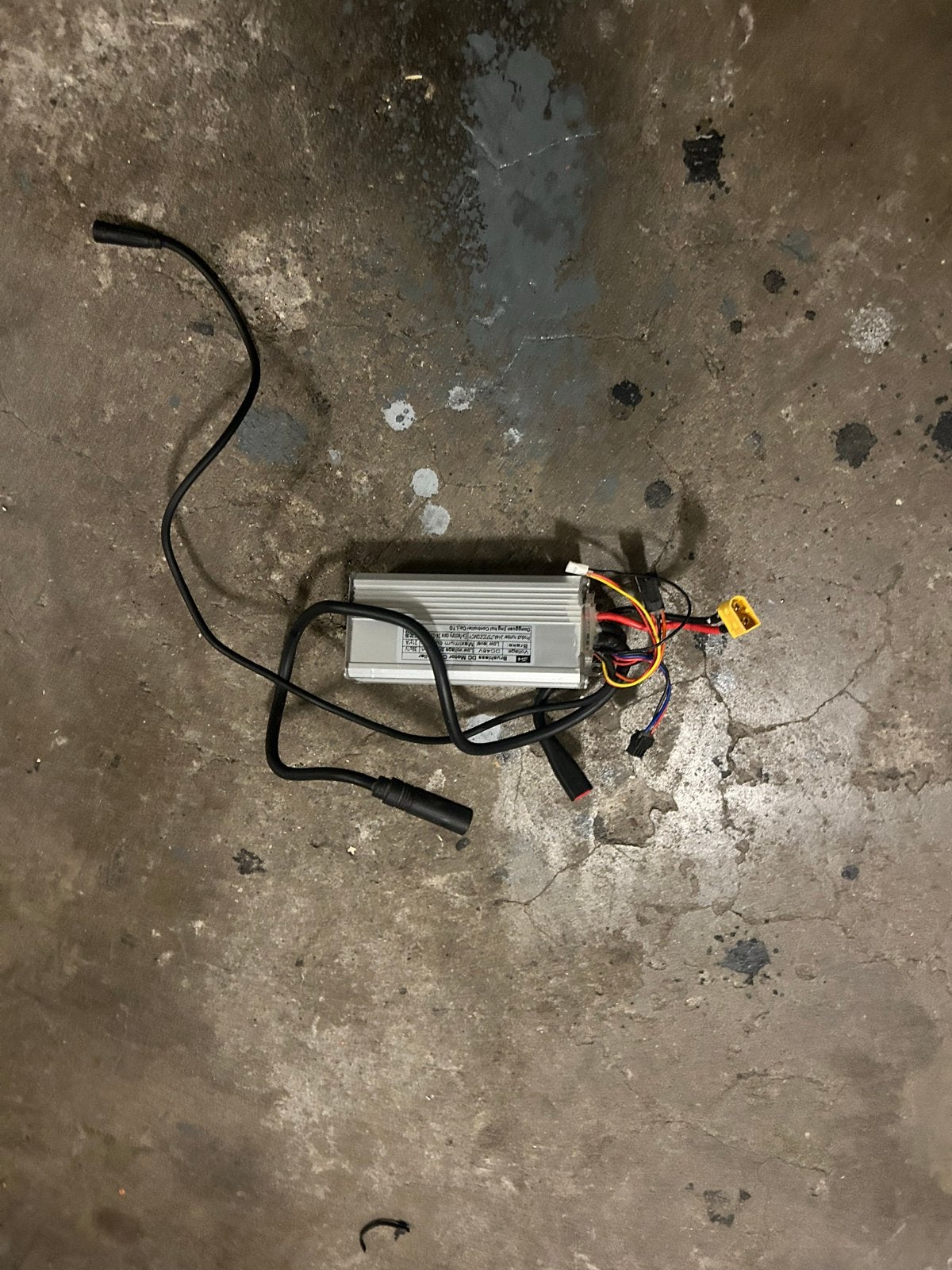 V20 Controller voor elektrische fiets (kabel niet opvoerbaar, Fietsen en Brommers, Fietsonderdelen, Ophalen, Gebruikt, Elektrische fiets