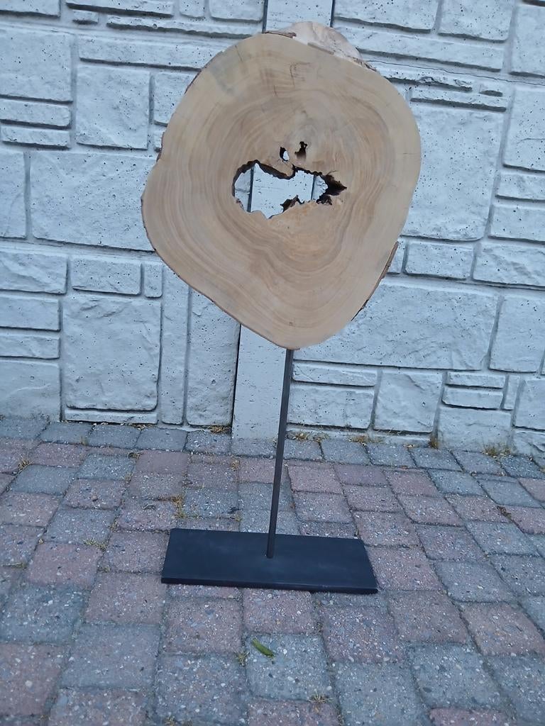 Hardhouten raamdecoratie op zwart metalen voet - 75 cm, Huis en Inrichting, Woonaccessoires | Overige, Hout, Verzenden, Nieuw