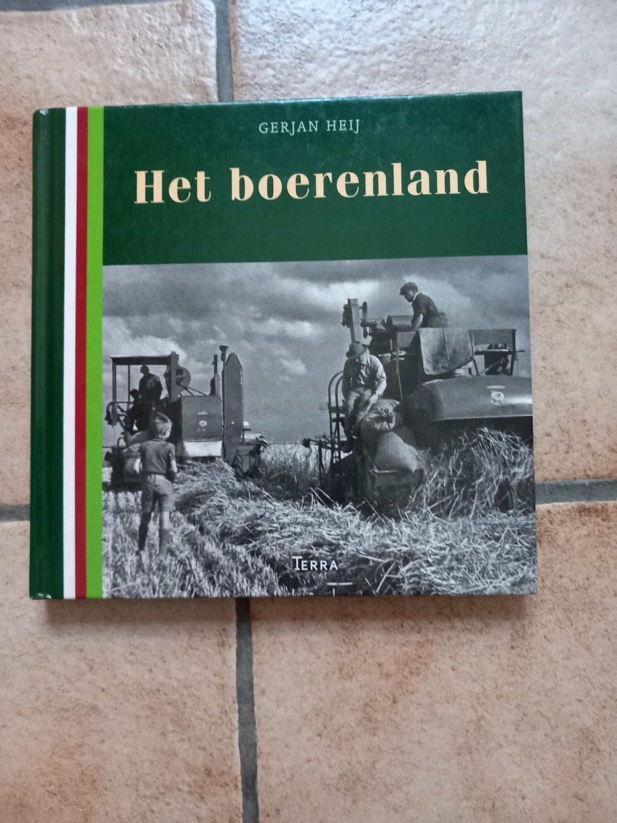 Het boerenland - Gerjan Heij (Boek over boerenleven), Ophalen of Verzenden, 20e eeuw of later, Zo goed als nieuw, Gerjan Heij