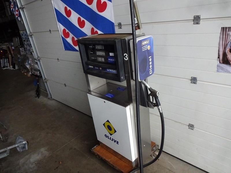 3x tankstation, Olijve: diesel of benzine, vintage man-cave, Verzamelen, Ophalen, Gebruikt