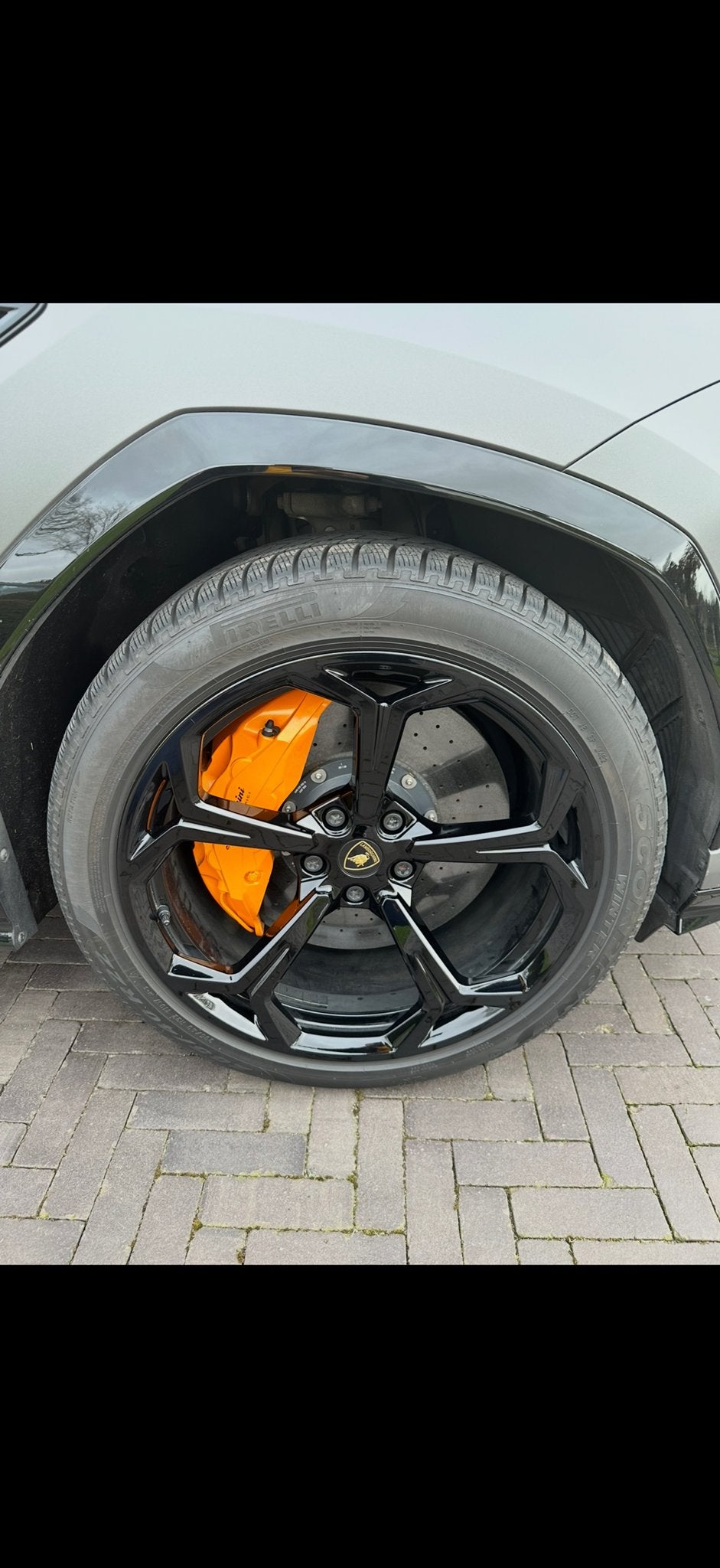 Lamborghini Urus velgen met Pirelli Scorpion Winterbanden, Ophalen, Gebruikt, 285 mm, Banden en Velgen