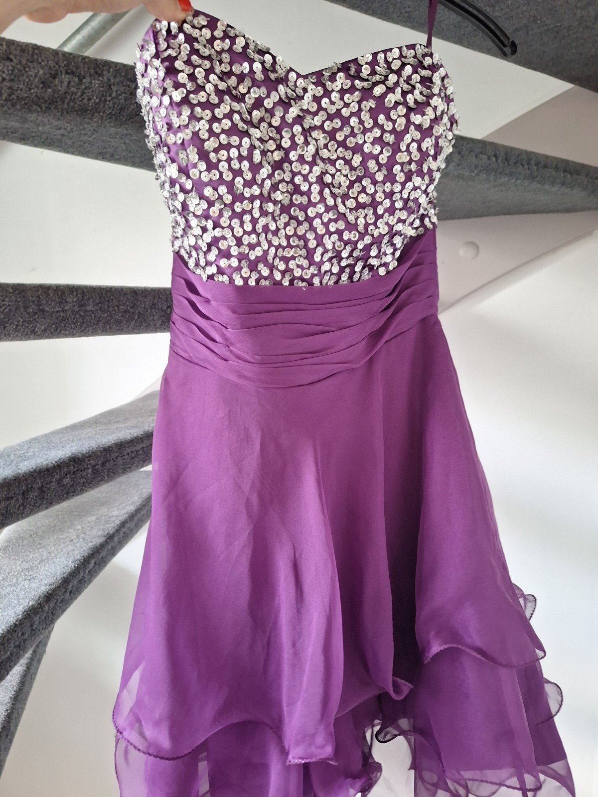 Paarse cocktailjurk met pailletten, maat 34, Kleding | Dames, Jurken, Paars, Ophalen of Verzenden, Zo goed als nieuw, Maat 34 (XS) of kleiner