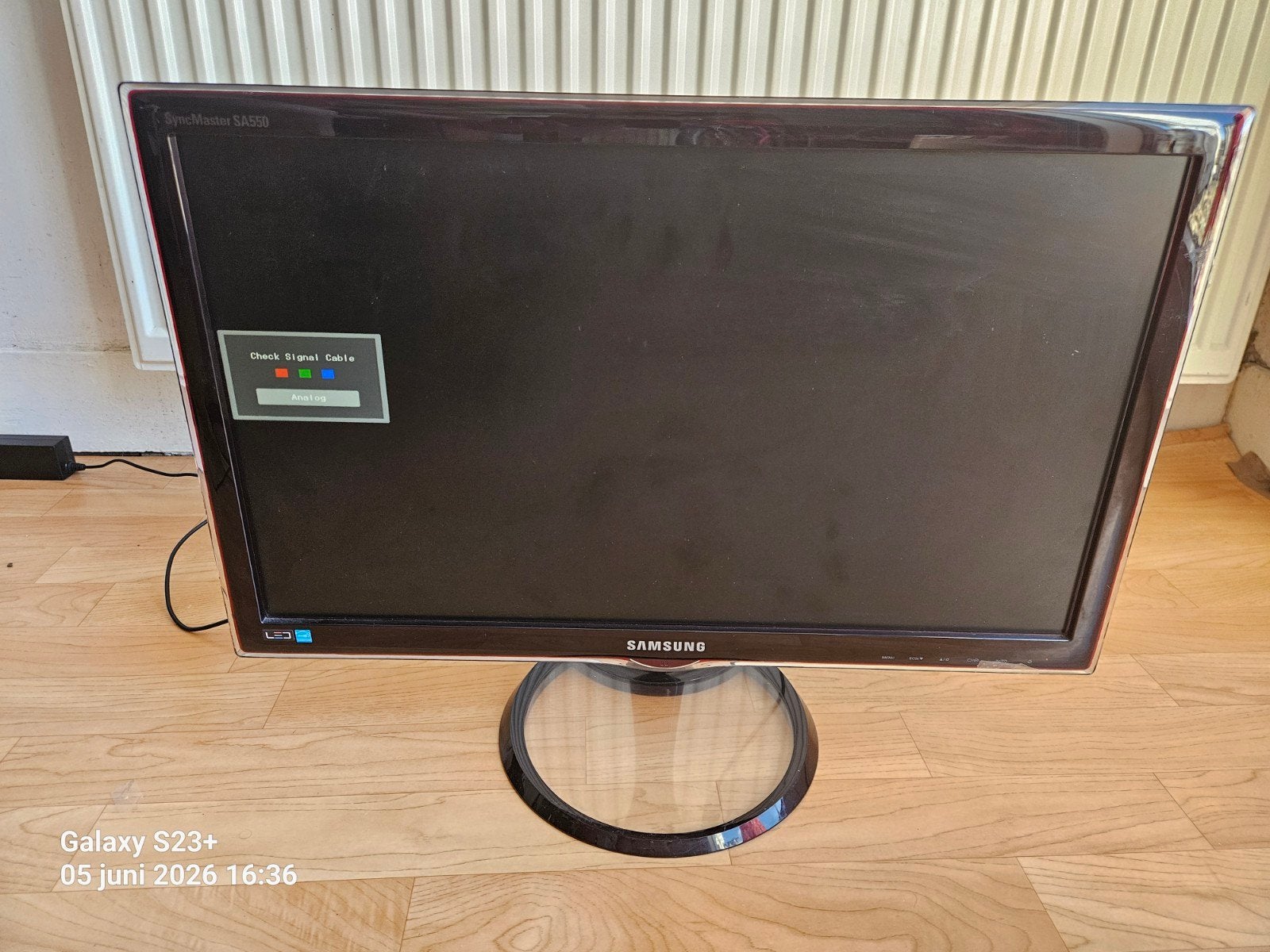 23 inch Samsung Full HD LED Monitor, Ophalen, HDMI, Kantelbaar, Full HD