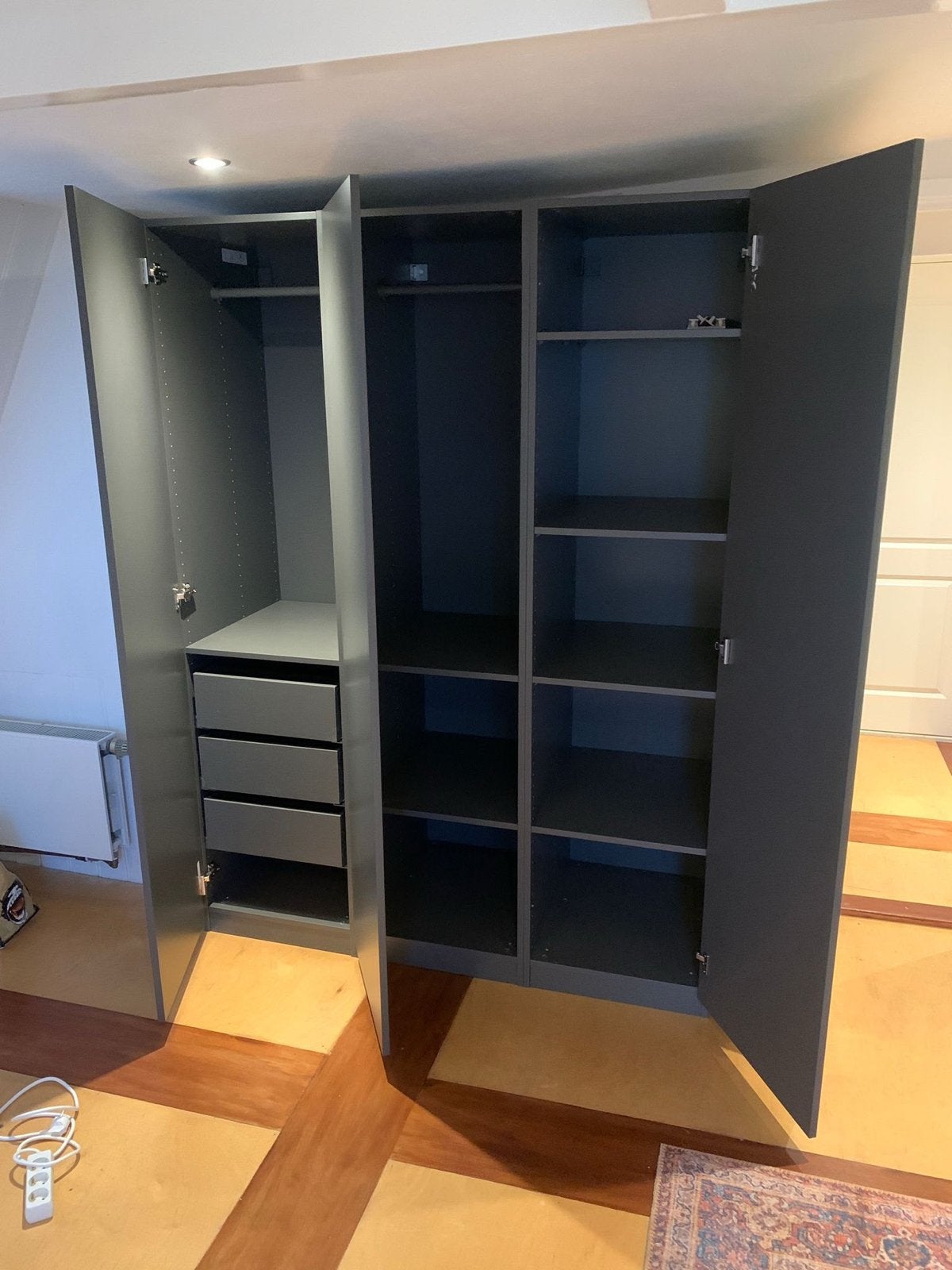IKEA PAX Kledingkast - Grijs met lades en planken, Ophalen, 100 tot 150 cm, 200 cm of meer, Zo goed als nieuw