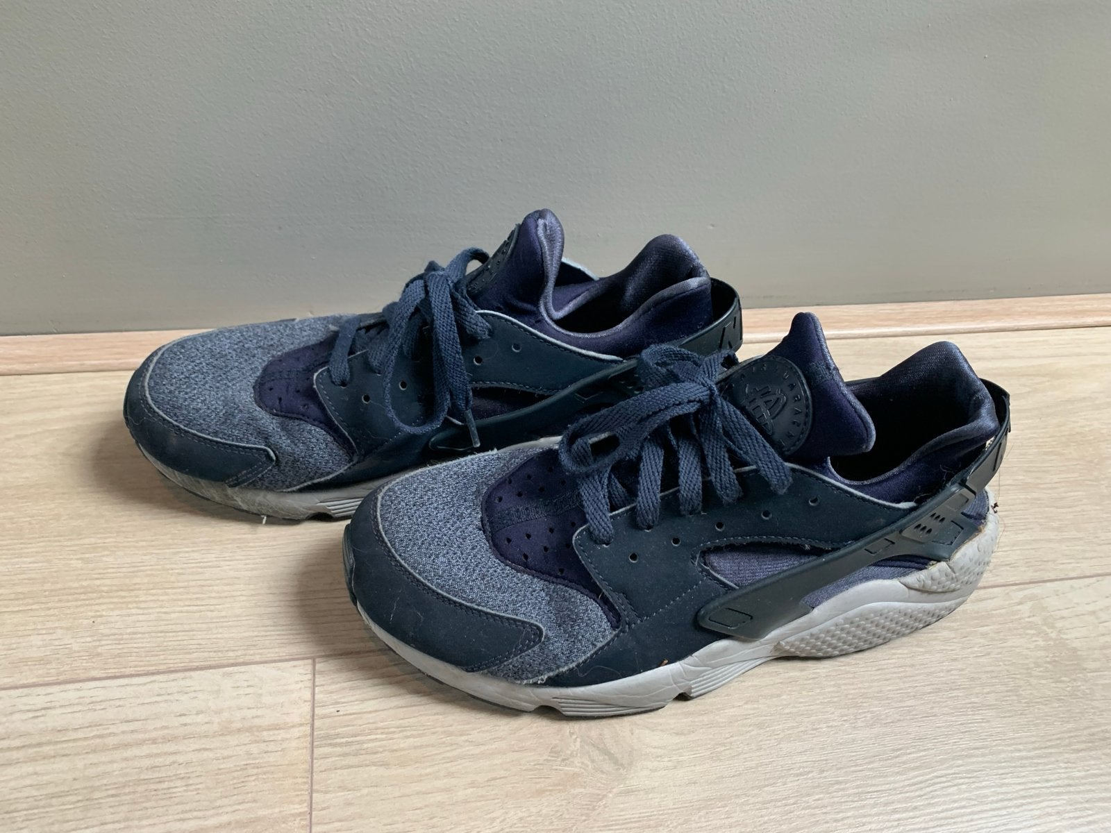 Nike Huarache Blauw - Maat 45 (valt als 43), Ophalen of Verzenden, Gedragen, Blauw, Sneakers of Gympen
