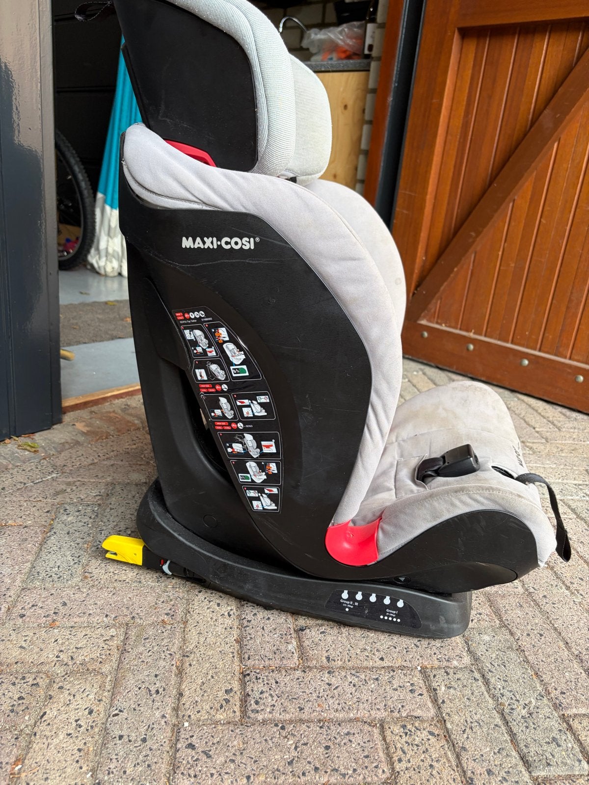 Maxi-Cosi Titan Nomad Grey autostoel (2020), Kinderen en Baby's, Ophalen, Autogordel of Isofix, Gebruikt, Verstelbare rugleuning