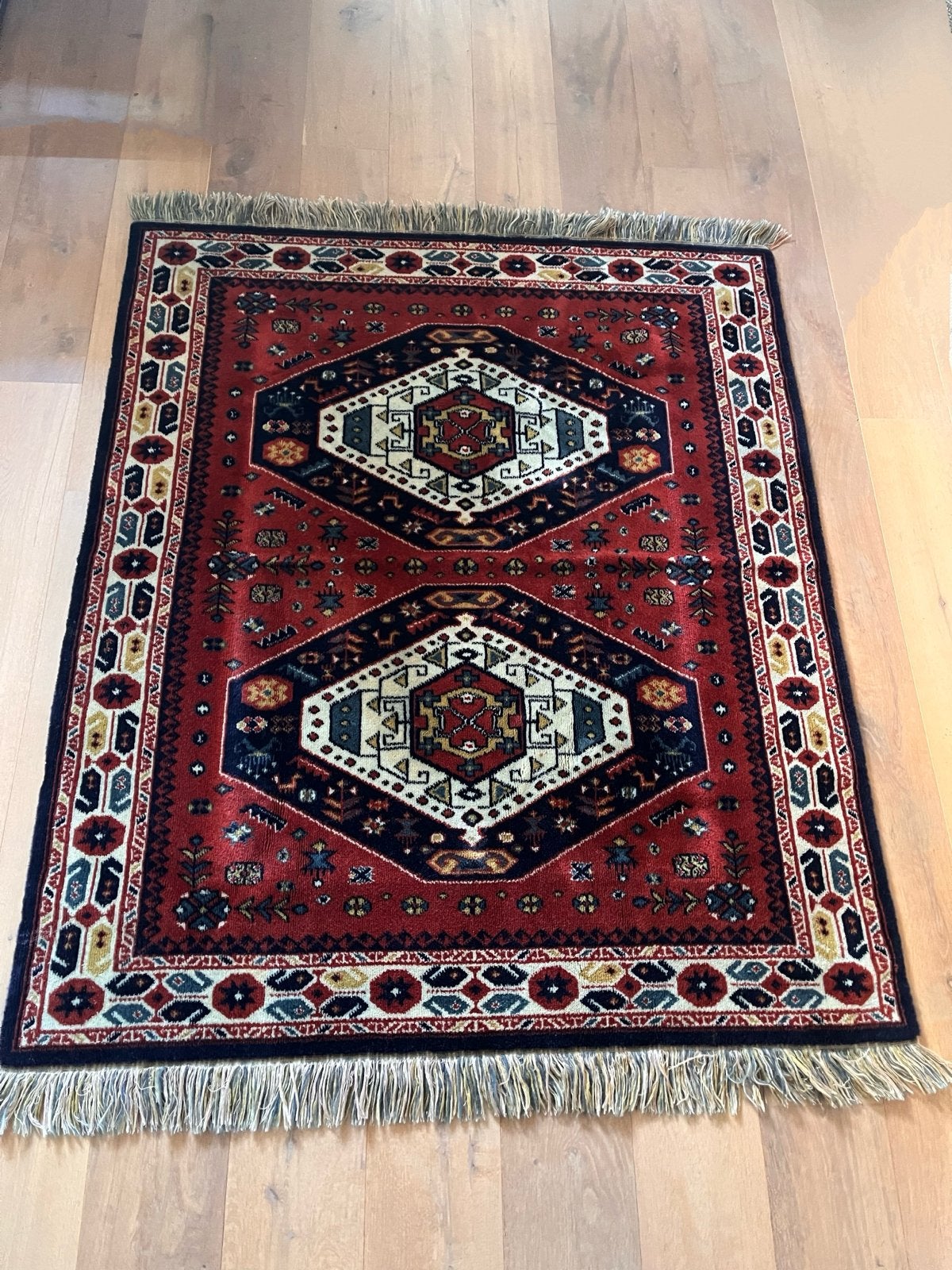 Rood Oosters Tapijt met Geometrische Patronen, Gebruikt, 100 tot 150 cm, Rechthoekig, Rood