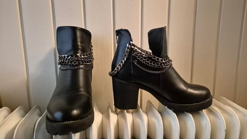 Zwarte laarzen, Ophalen of Verzenden, Nieuw, Zwart, Hoge laarzen