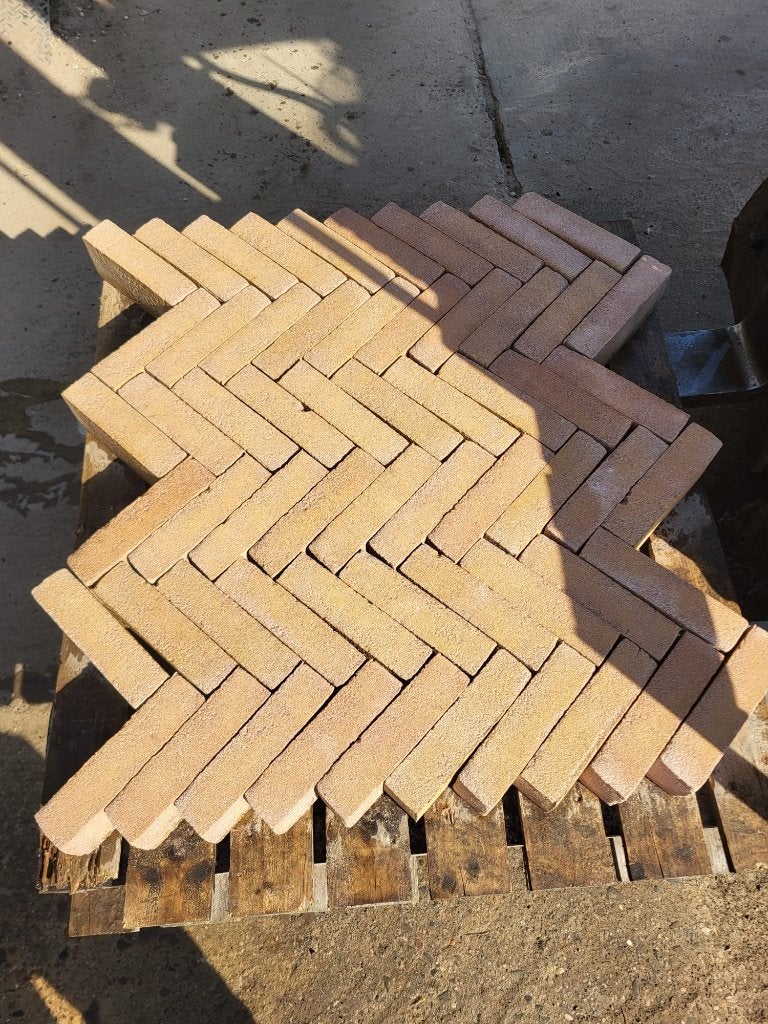 396m2 Hard gebakken klinkers waaltjes geel 8cm hoog, Tuin en Terras, Ophalen, Keramiek, Klinkers, Nieuw