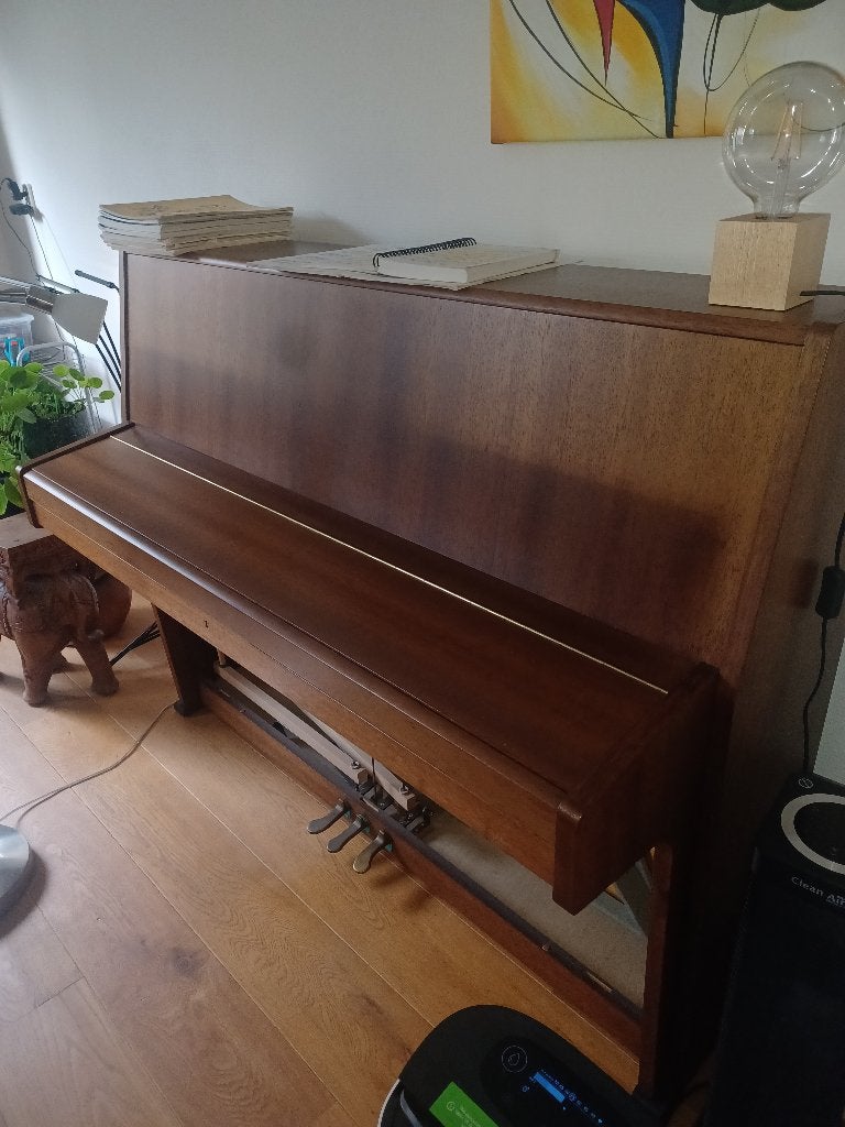 Perfekt onderhouden studie piano merk Ronisch, Muziek en Instrumenten, Ophalen, Gebruikt, Bruin, Piano