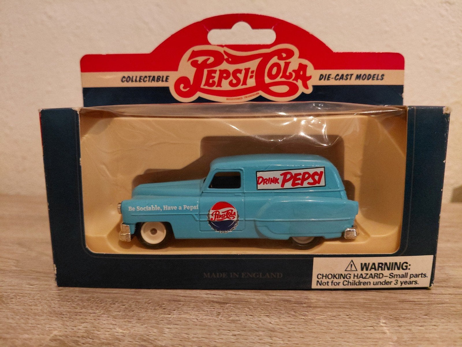 'Pepsi-Cola' 1953 Pontiac Delivery Van, Hobby en Vrije tijd, Verzenden, Nieuw, Groter dan 1:32, Overige merken