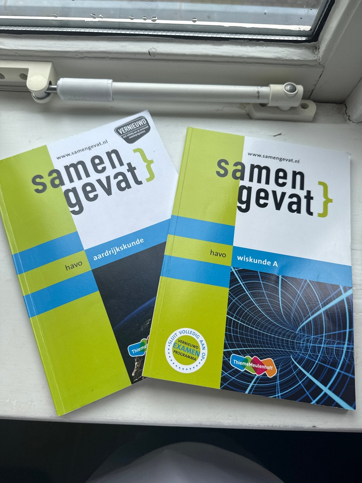 Samengevat havo aardrijkskunde en wiskunde A, Boeken, Schoolboeken, Ophalen of Verzenden, Zo goed als nieuw, HAVO, Aardrijkskunde