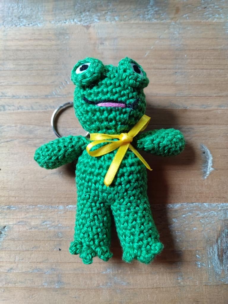 gehaakte kikker sleutelhanger, Verzamelen, Sleutelhangers, Ophalen of Verzenden, Nieuw, Knuffel of Figuurtje