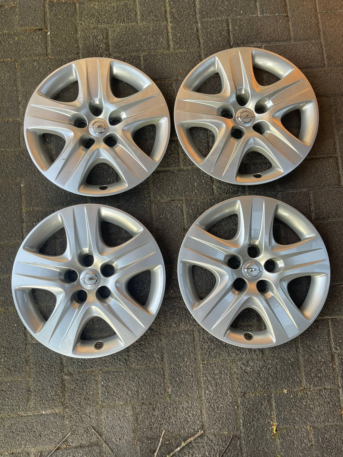 Originele Opel wieldoppen Insignia, Auto diversen, Wieldoppen, Ophalen of Verzenden, Zo goed als nieuw