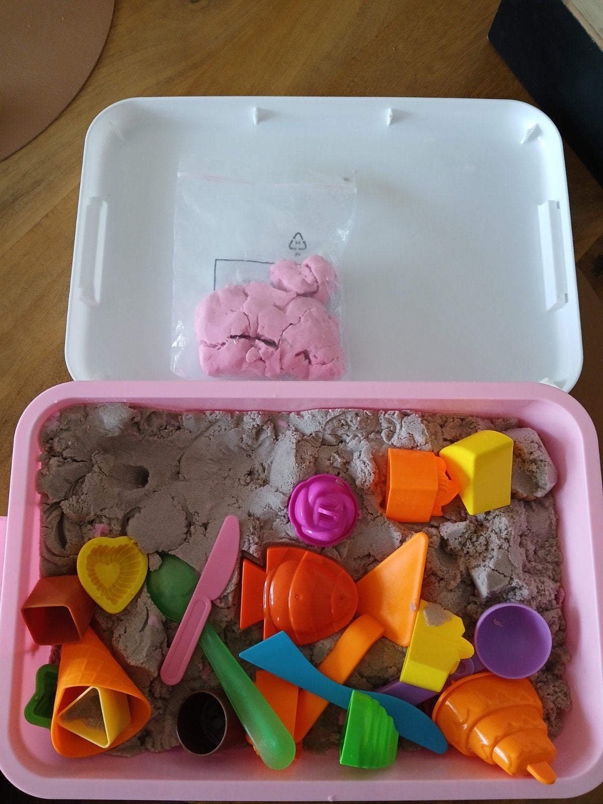Kinetic Sand Speelset met Vormpjes en Roze Klei, Kinderen en Baby's, Ophalen, Gebruikt, Knutselen