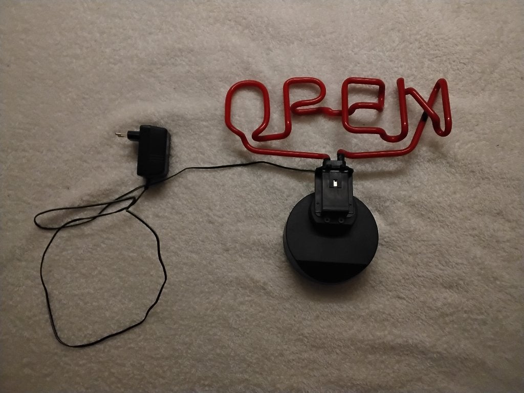 kleine neon of LED "OPEN" designlamp/bureaulamp, Verzamelen, Verzenden, Lichtbak of (neon) lamp