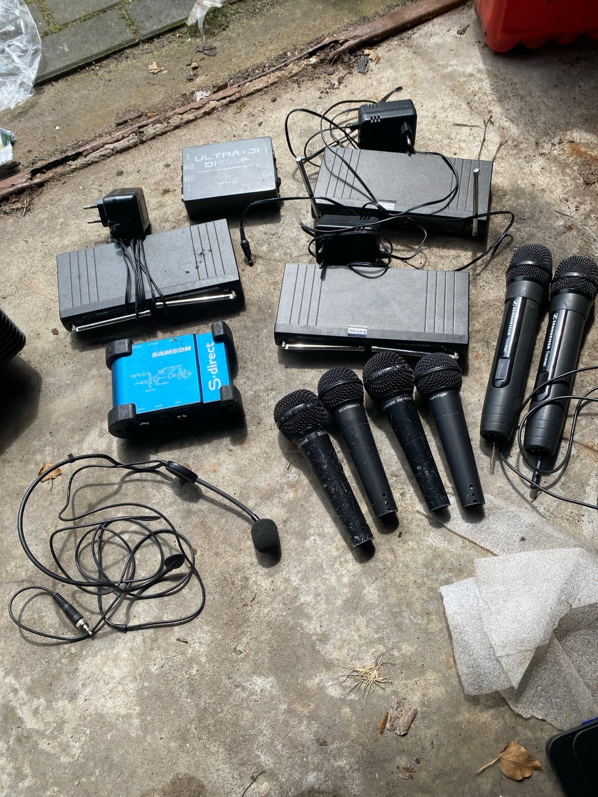 Microfoonset met draadloze systemen en DI-boxen, Ophalen, Gebruikt, Zangmicrofoon, Draadloos