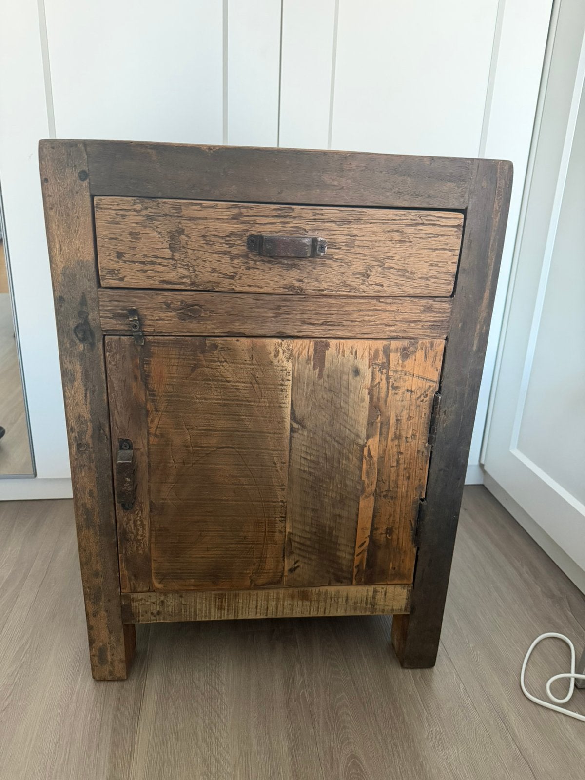 Nachtkastje oud hout 70x50x35, Huis en Inrichting, Ophalen, Zo goed als nieuw, 45 tot 65 cm, 70 cm of meer