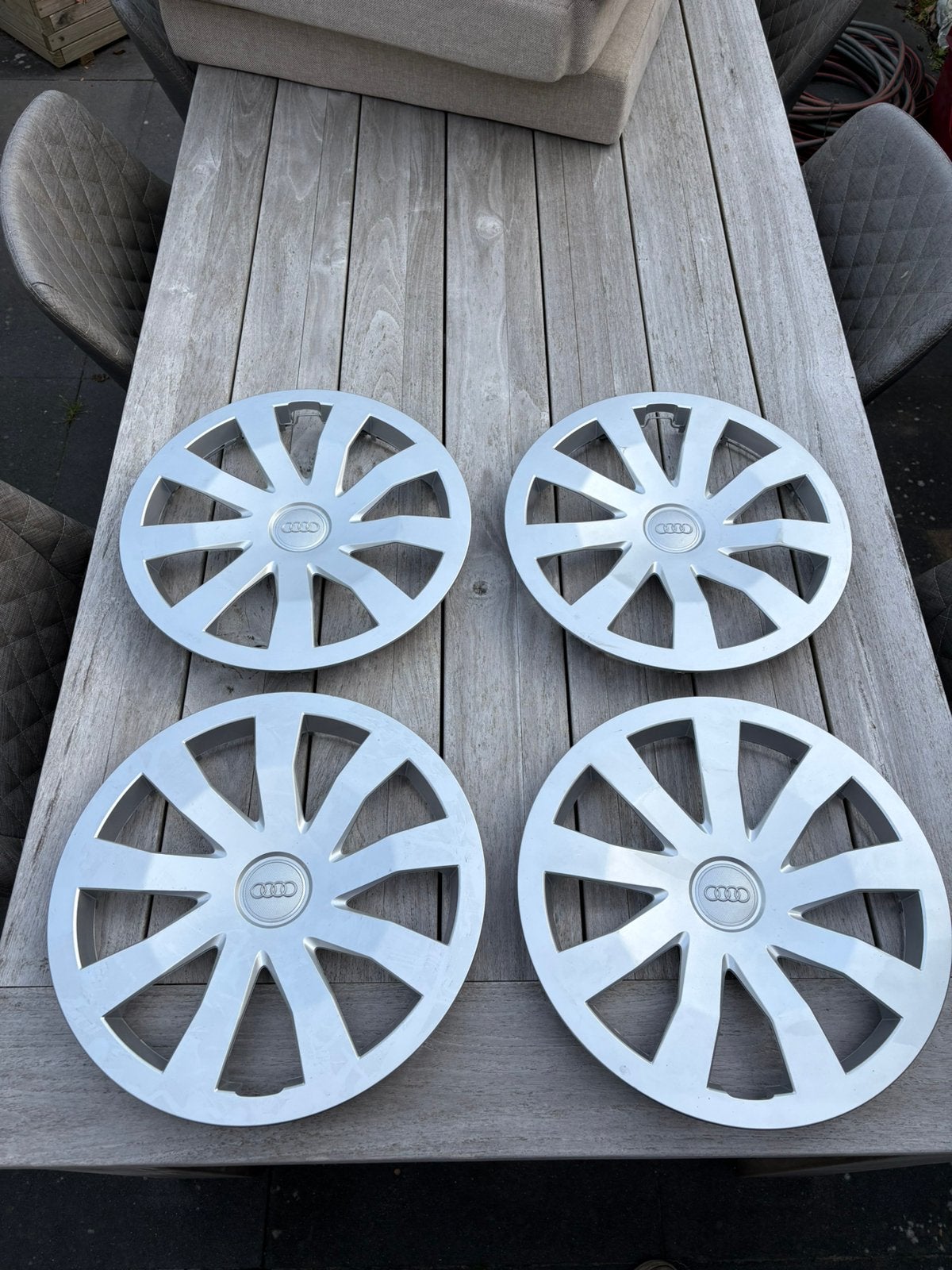 Originele Audi A1 16 inch wieldoppen (4 stuks) | Nieuw, Ophalen of Verzenden, Nieuw