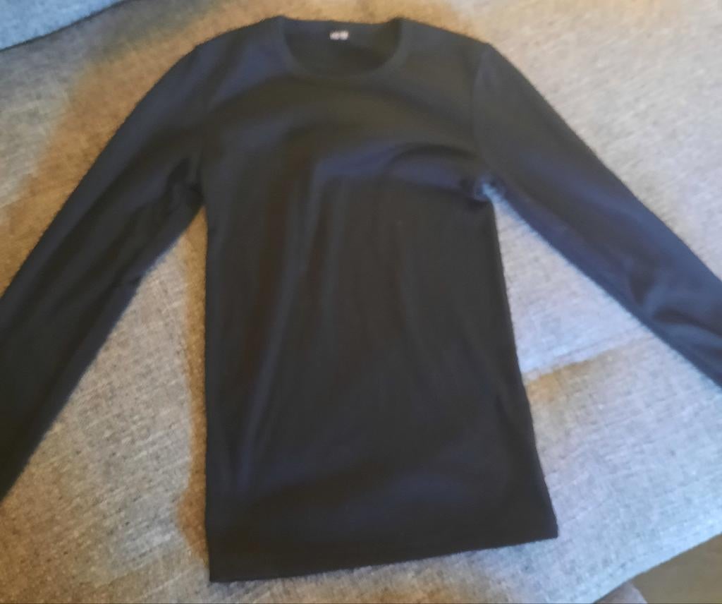 Zwarte thermo shirt maat 146, Jongen of Meisje, Nieuw, Ophalen of Verzenden, Shirt of Longsleeve