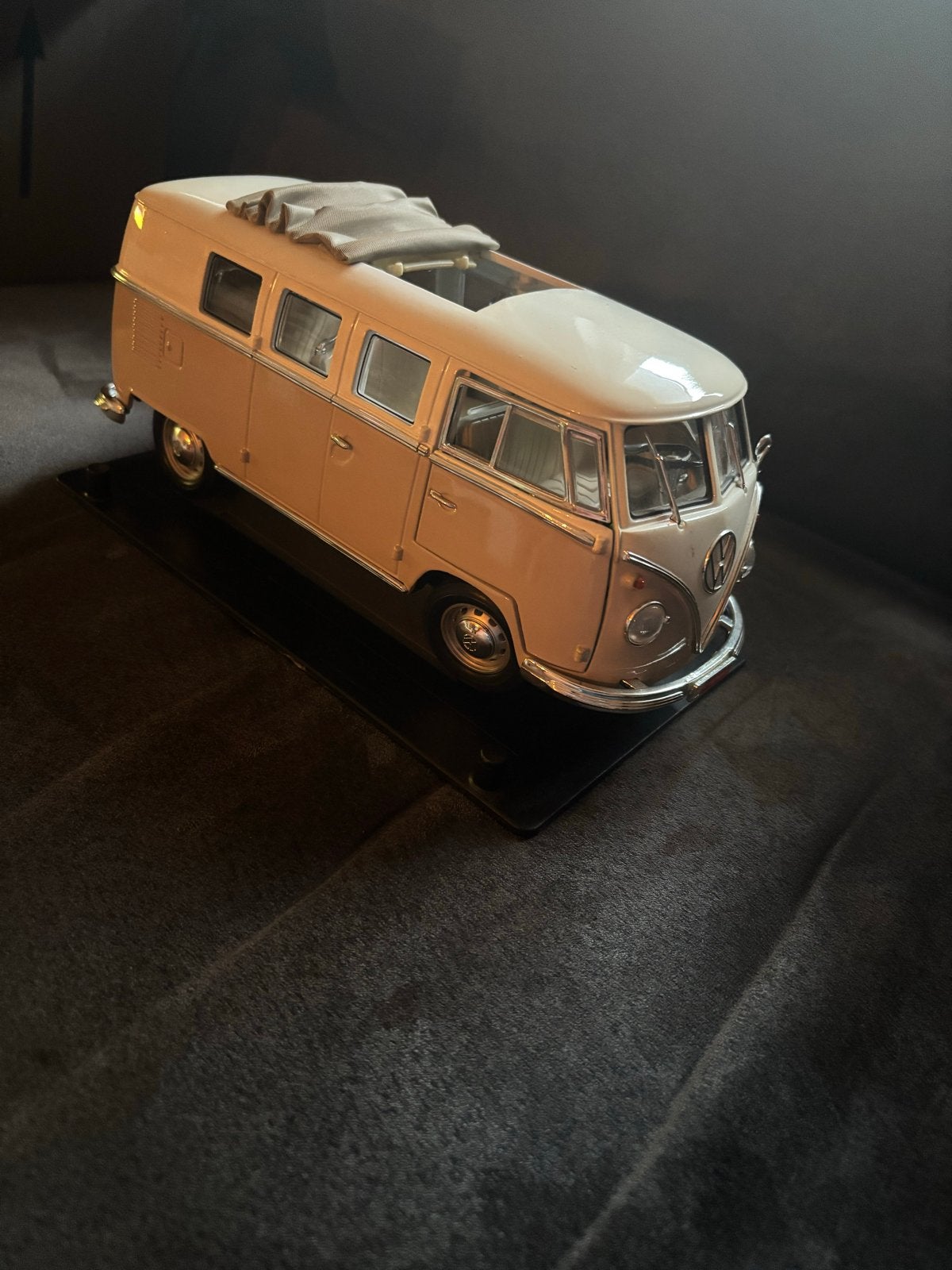 Volkswagen T1 Microbus 1962 – Road Signature – 1:18, Overige merken, Auto, 1:32 tot 1:50, Ophalen of Verzenden