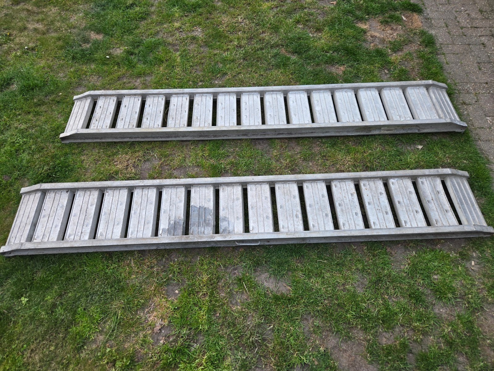 Oprijplaten rijplaten, Ophalen of Verzenden