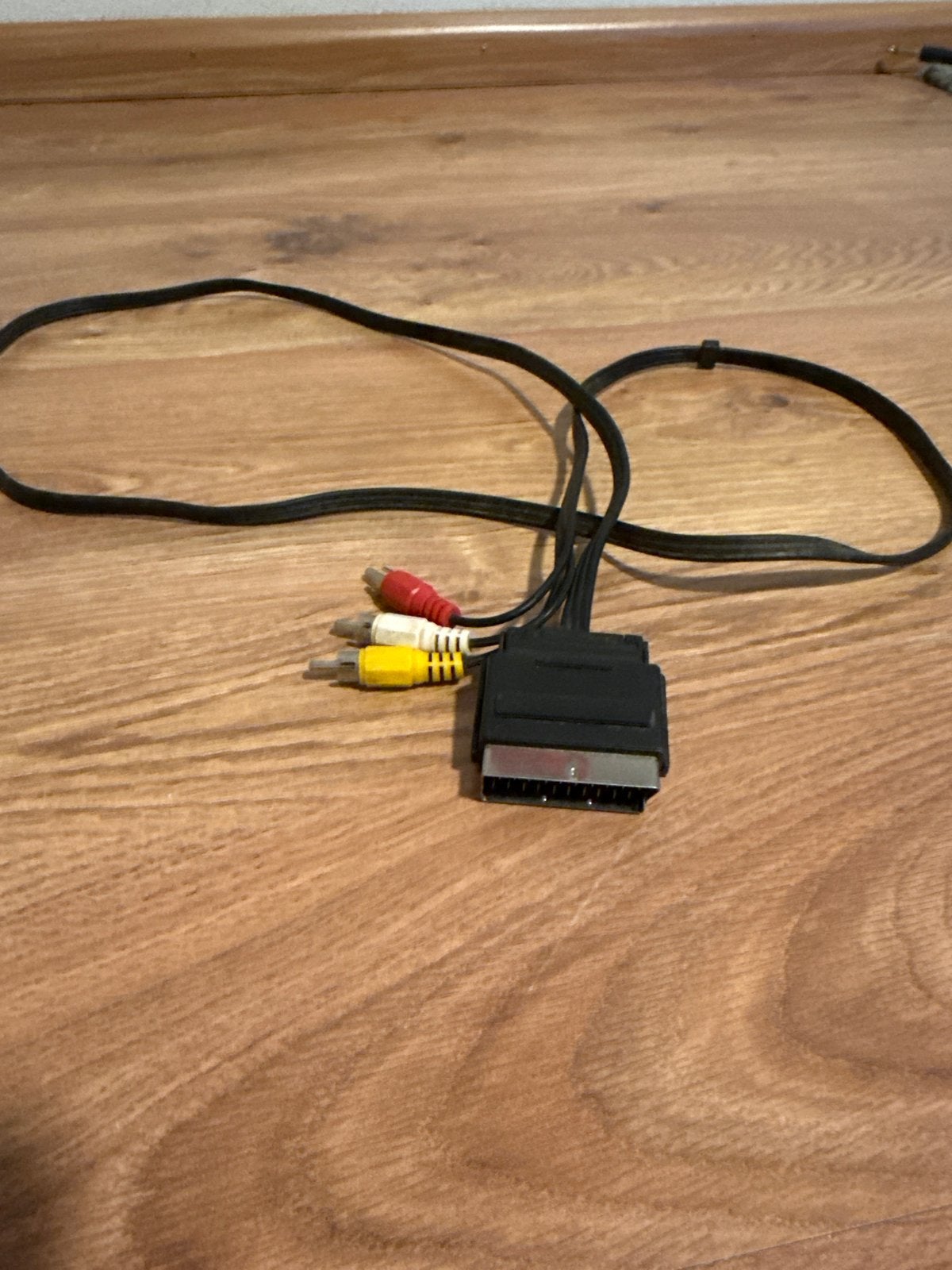 Scart naar RCA adapterkabel, Audio, Tv en Foto, Audiokabels en Televisiekabels, Ophalen, Gebruikt, Minder dan 2 meter, Overige kabels