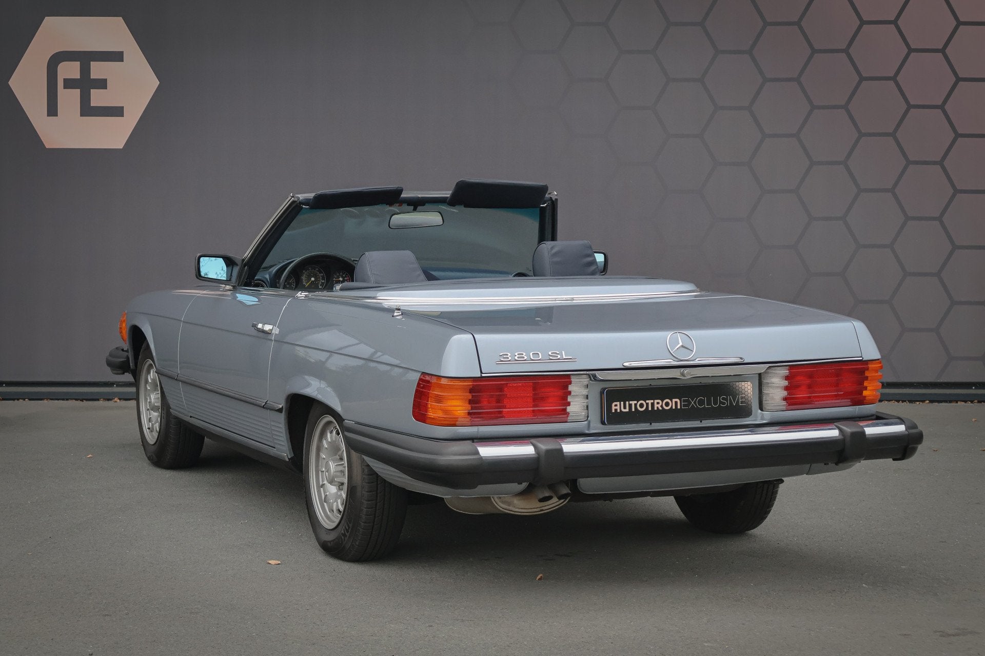 Mercedes-Benz 300-serie 380 SL (bj 1983, semi-automaat), foto 2